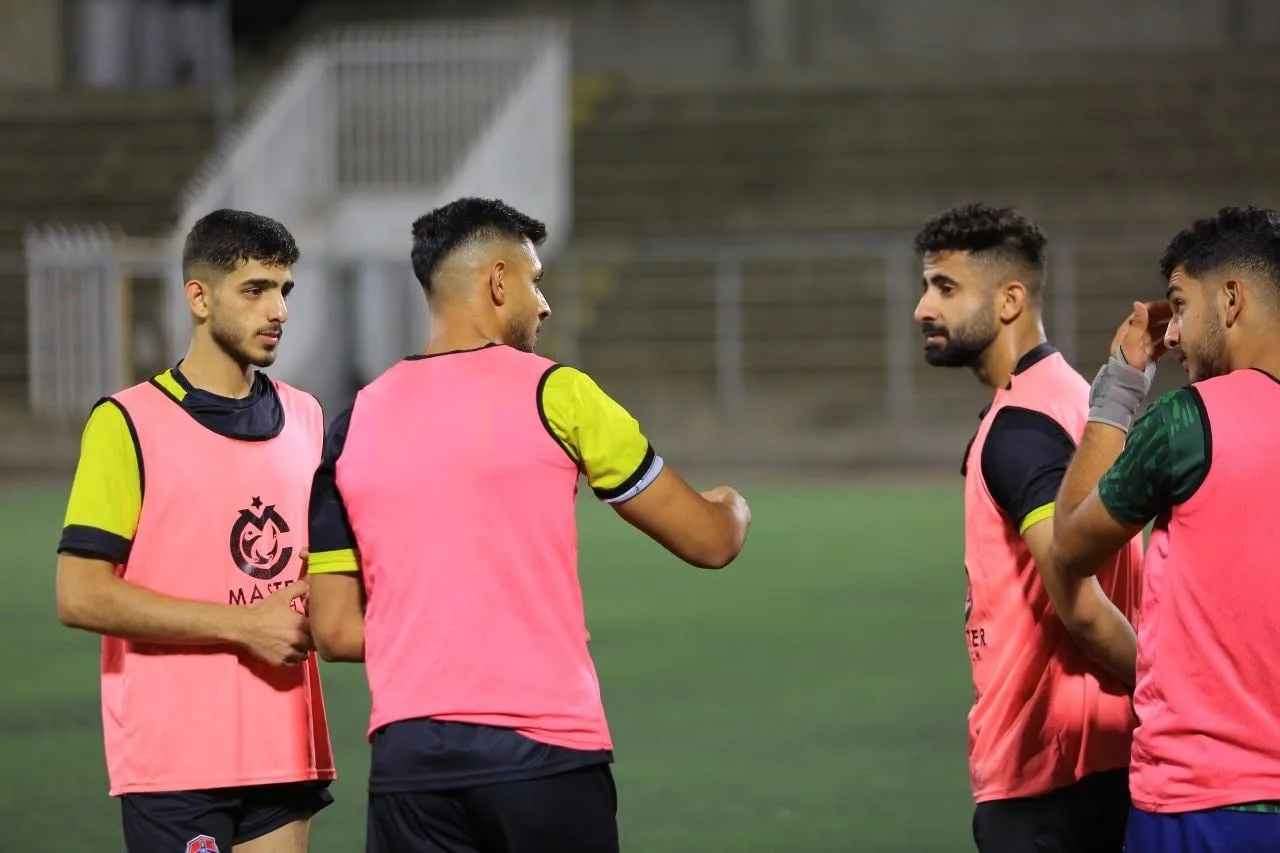 فريقنا الأول يواصل تدريباته بأجواء حماسية ... 